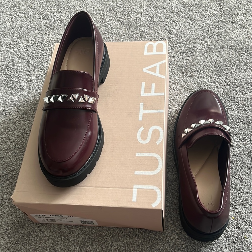 NWT JustFab platform loafers maroon size 8
